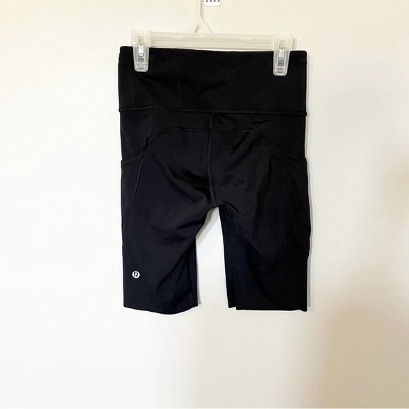 Lululemon Fast And Free Short 10" *Non-Reflective
Black women’s size 4 - Picture 2 of 9